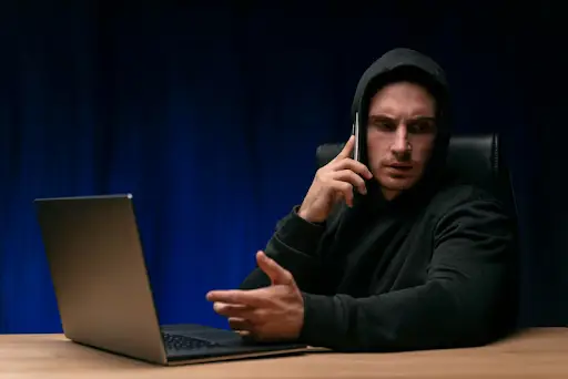 iPhone Hacker